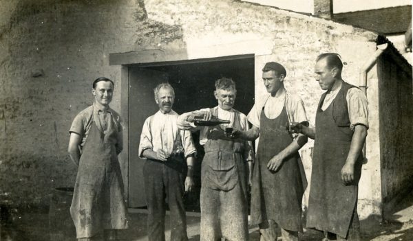 tem-m-lizot-auvillers-pissotte-85-en-10-1940-2e-a-droite-marc-pilardeau-destrebay-08